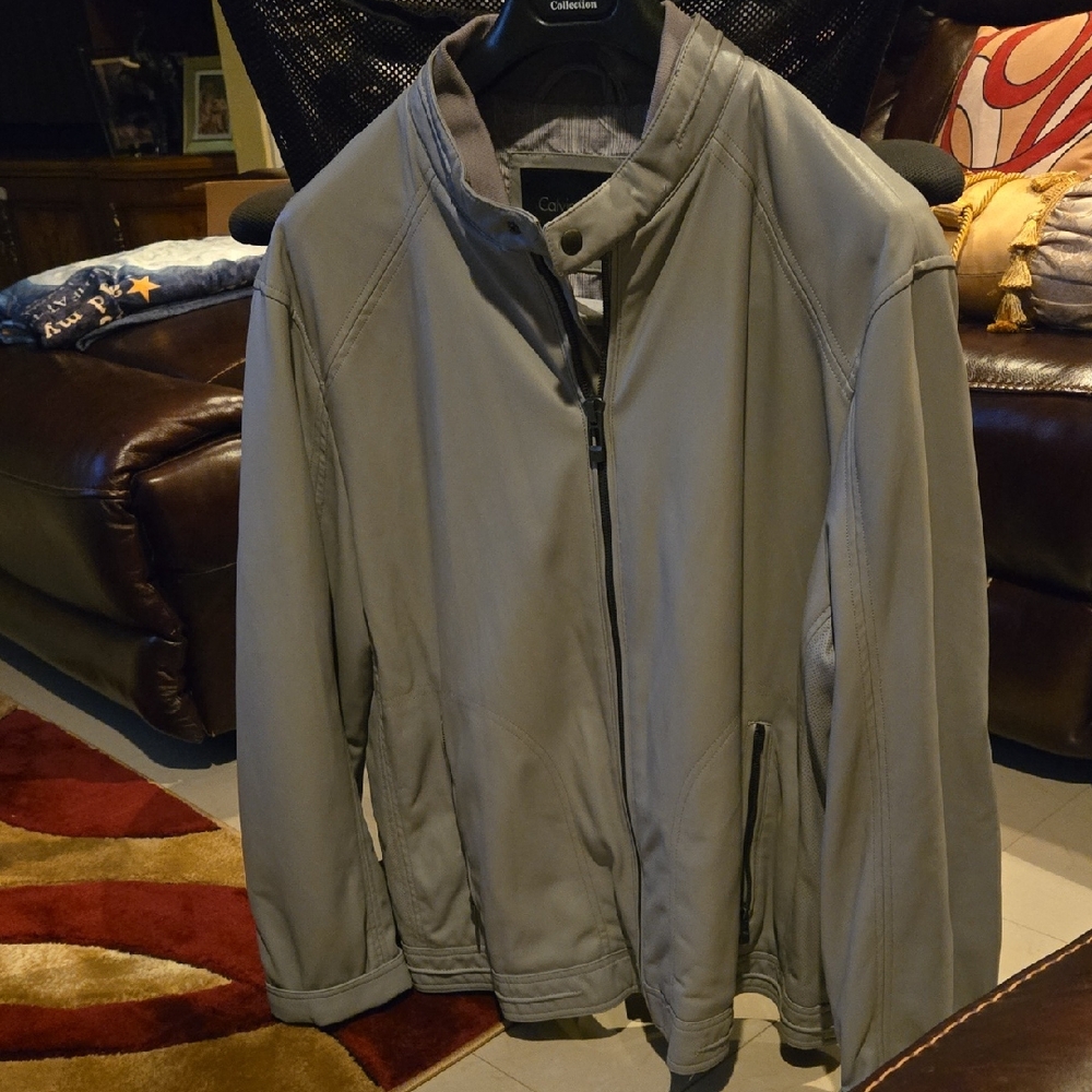 Calvin Klein Men's Gray Lightweight Jacket
